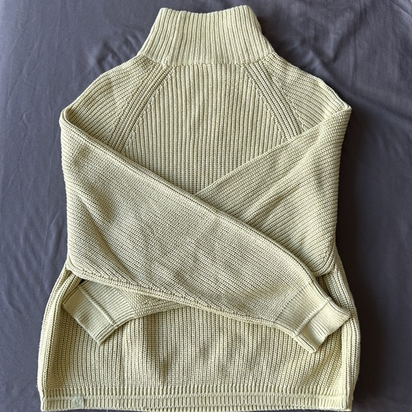 Lululemon Ribbed Turtleneck Sweater in Dew Green size XS/S - Picture 5 of 10
